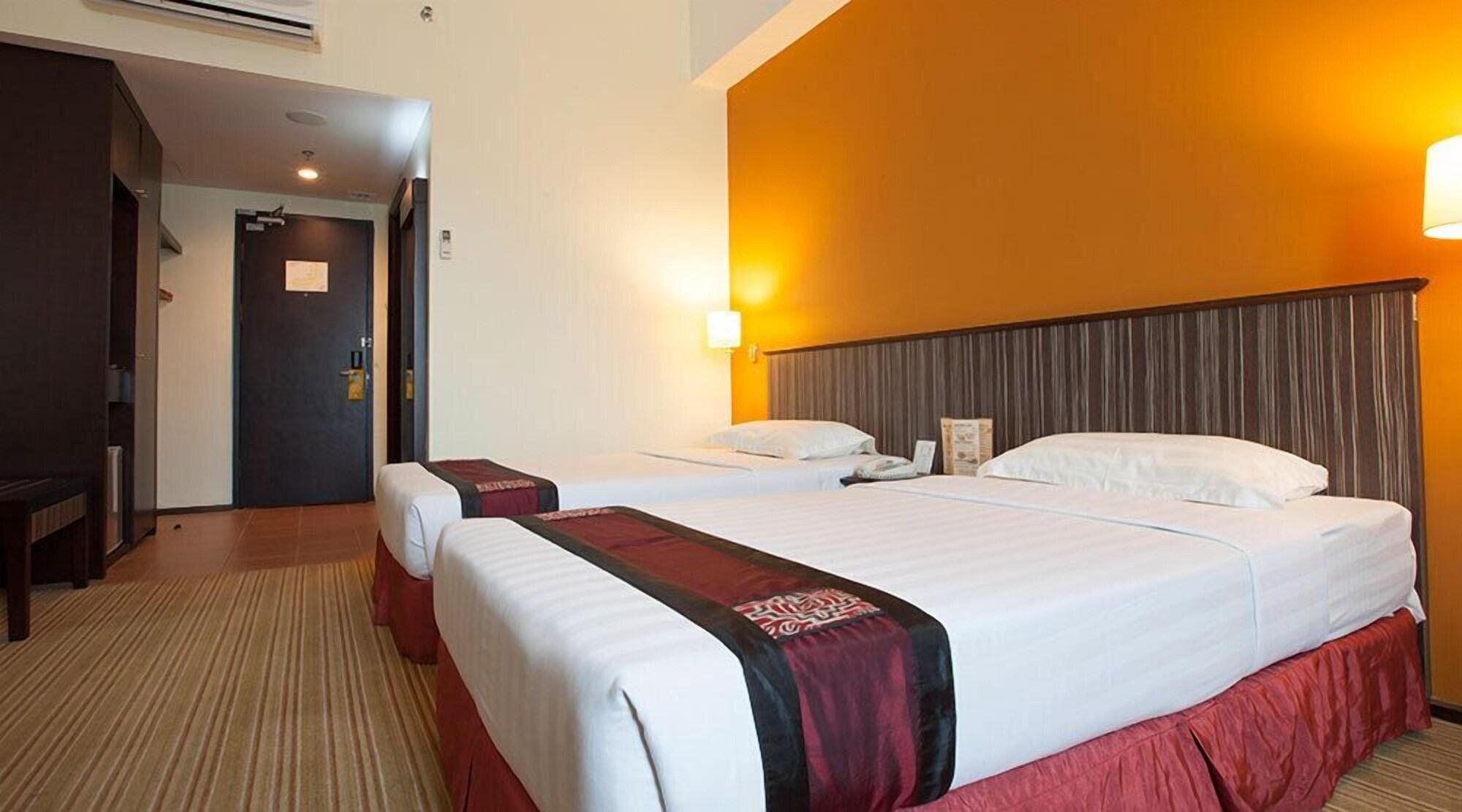 Hotel Seri Malaysia Lawas Exterior foto