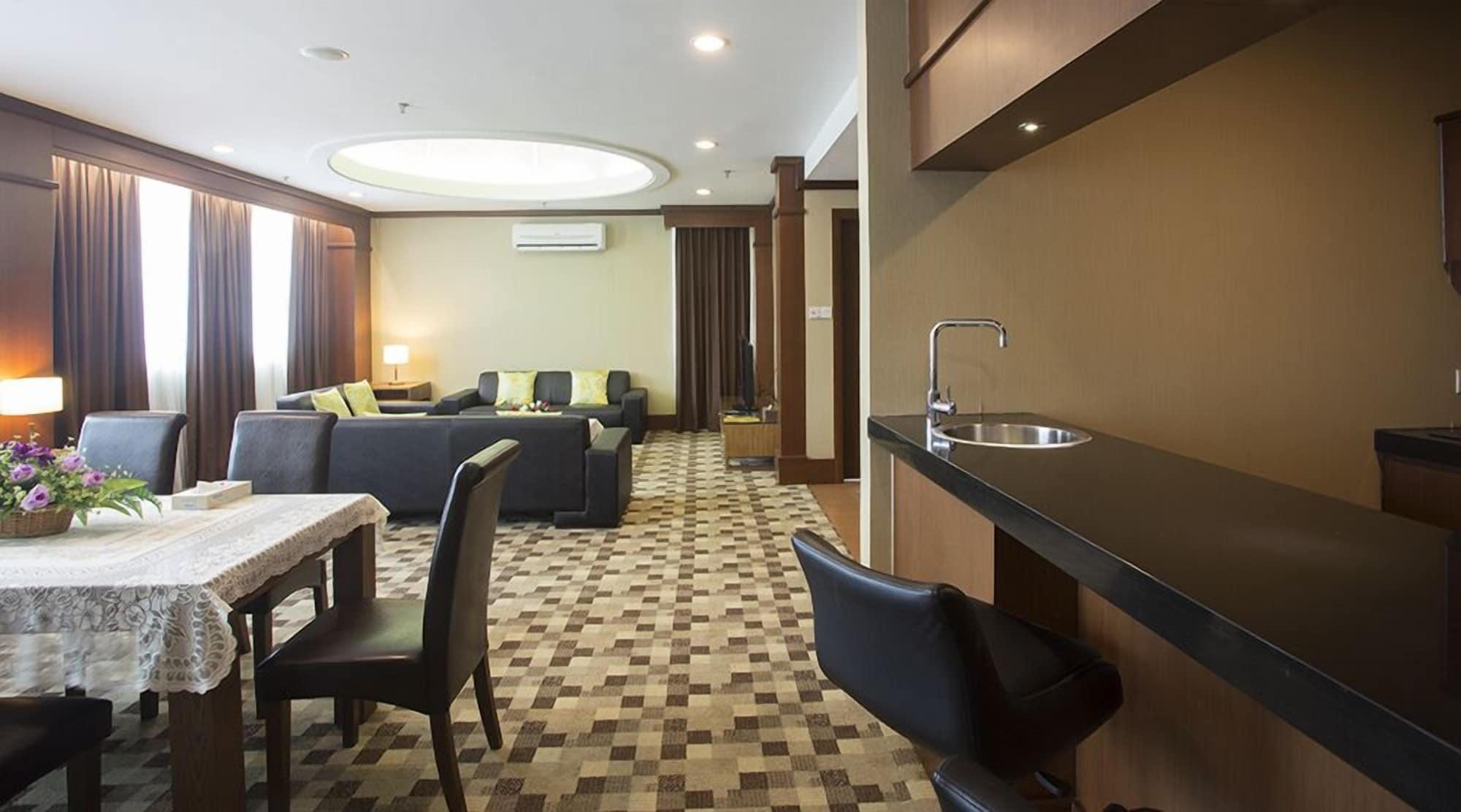 Hotel Seri Malaysia Lawas Exterior foto