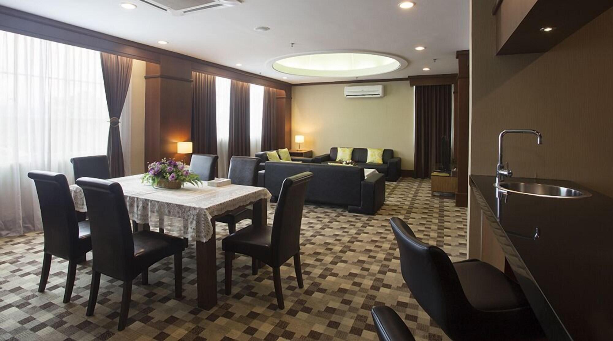 Hotel Seri Malaysia Lawas Exterior foto